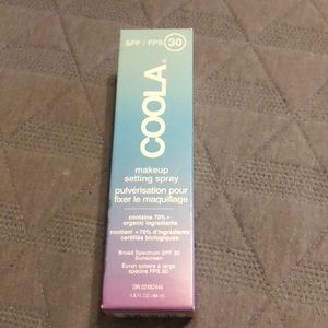 Coola makeup setting spray